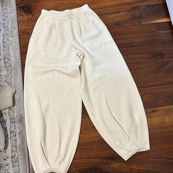 Free People Set - Picture 3 of 4